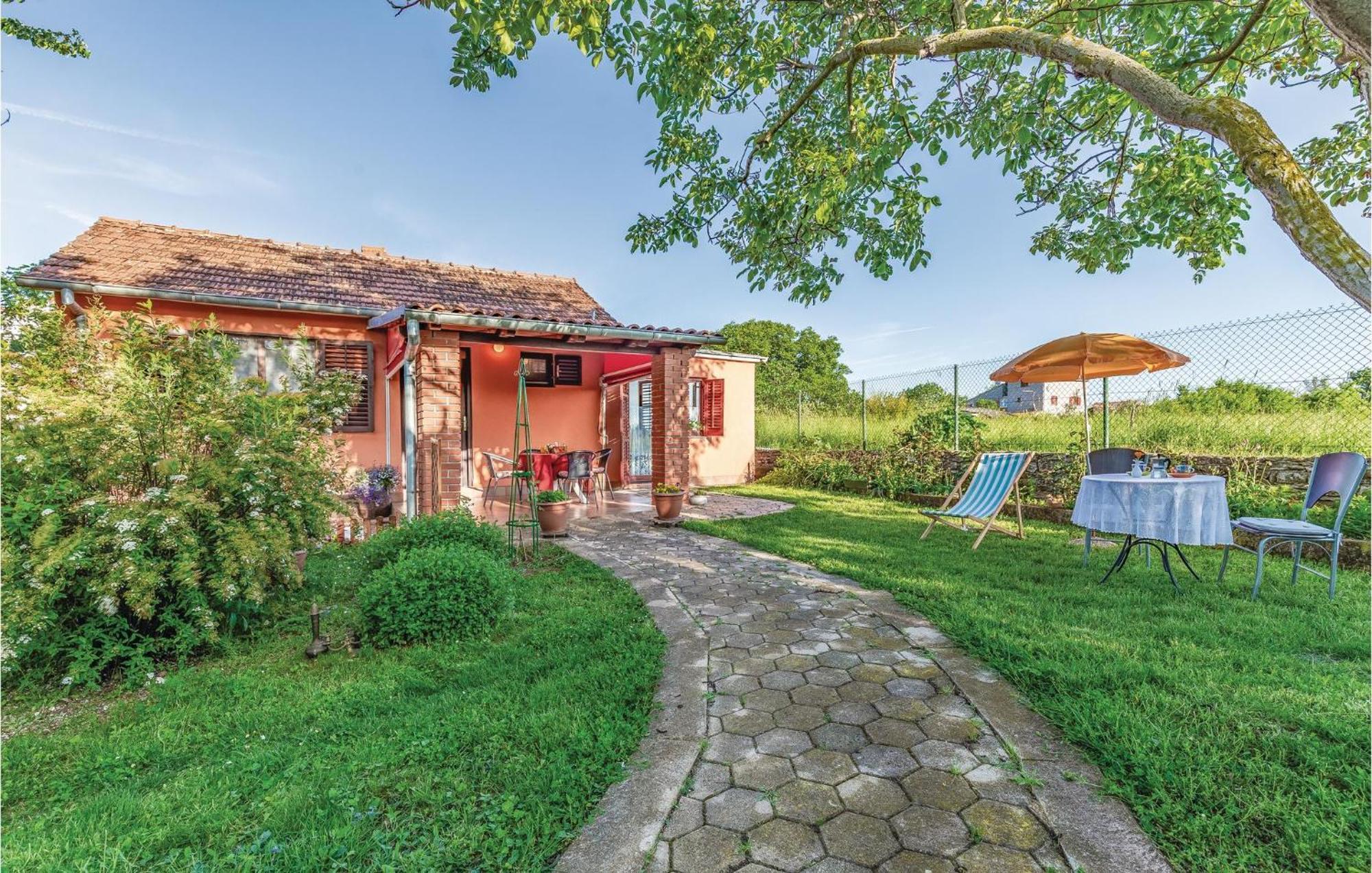 1 Bedroom Pet Friendly Home In Šišan Exterior foto